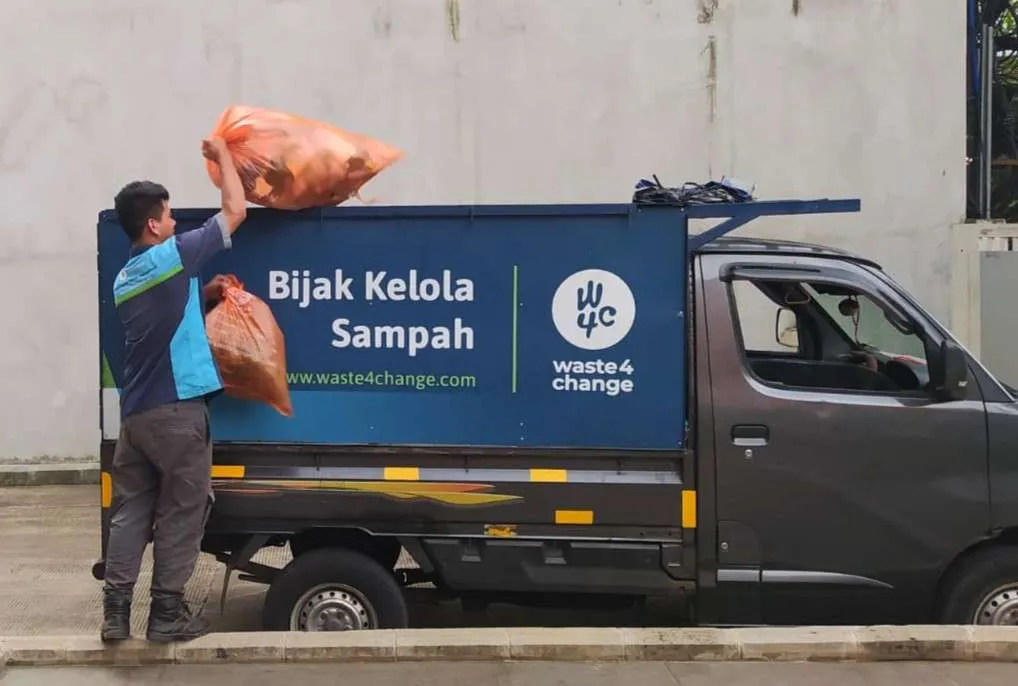Digital Edge Indonesia: Pioneering Sustainable Data Center Operations in Indonesia with Reduce-Waste to Landfill Initiative