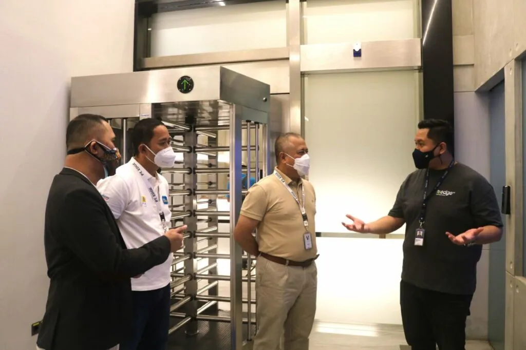 Digital Edge Indonesia Leads as Indonesia's First Renewable Energy Data Center with StatePoint Liquid Cooling®