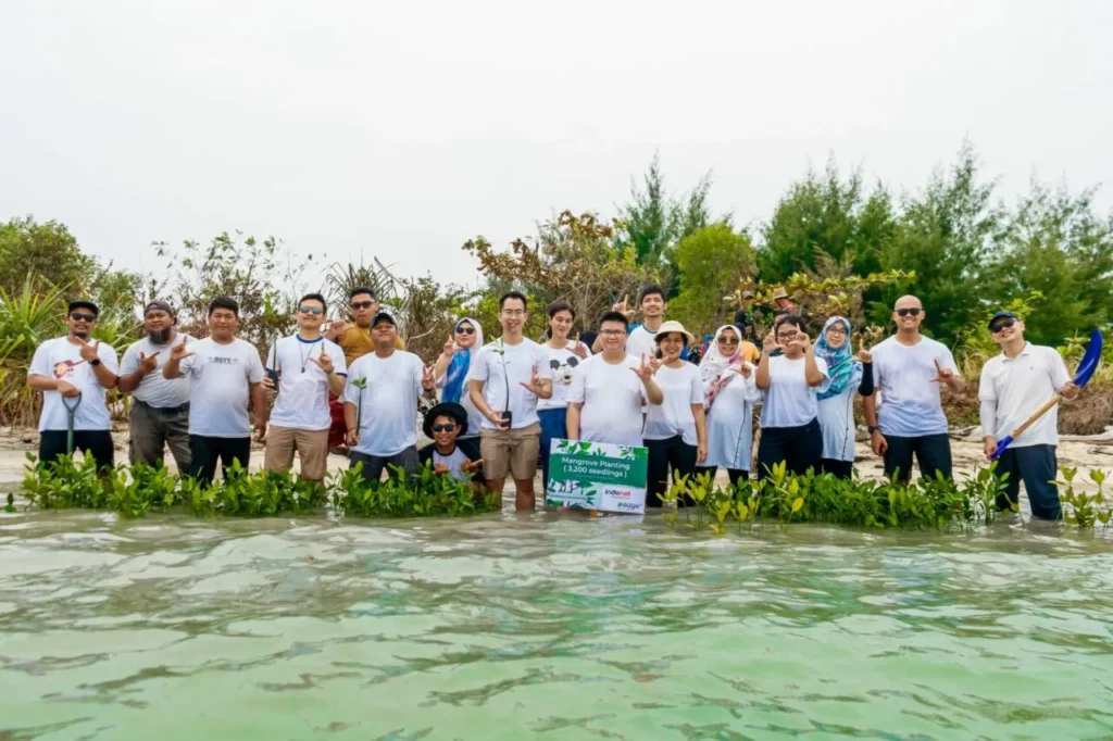 Indonet dan Mangrove Jakarta Community Bersatu untuk Penanaman 3200 Bibit Mangrove di Pulau Tidung Kecil dalam Rangka Hari Menanam Pohon Indonesia