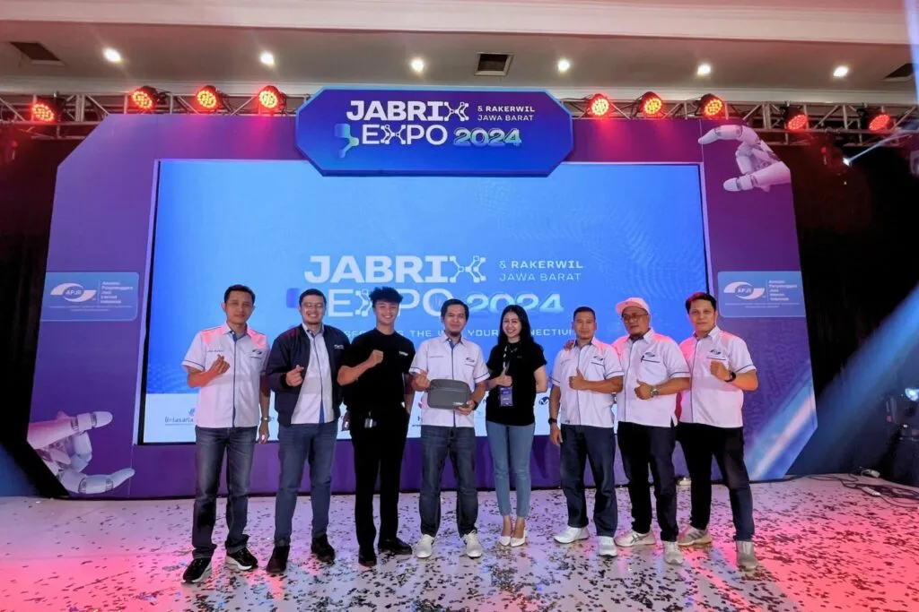 Digital Edge Indonesia goes to Jabrix Expo 2024 by APJII Jabar